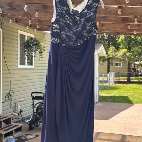 Dress Barn Asymmetrical Ruched Blue Sparkling Embellishment Gown Women’s 10 EUC - Picture 7 of 16